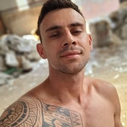 Foto de Trique ao vivo na webcam