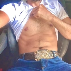 Foto de Uber 19 CM ao vivo na webcam