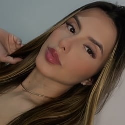 Foto de Valentina Alves ao vivo na webcam