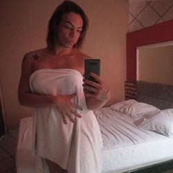 Foto de Valentina Ohara ao vivo na webcam