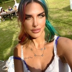 Foto de Vanessa Fox ao vivo na webcam