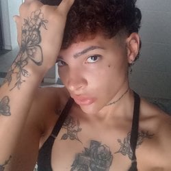 Foto de Verónika Helena ao vivo na webcam