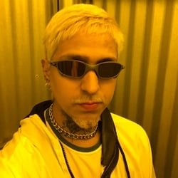 Foto de Veronsxy ao vivo na webcam