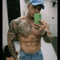 Foto de Victor Guchy ao vivo na webcam