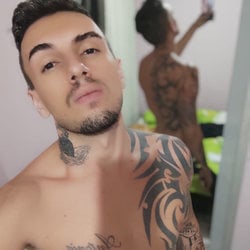 Foto de Victor Oliver - videos sexo ao vivo Sexo ao Vivo