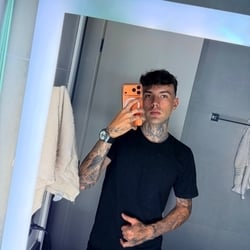 Foto de Viktor Narbon ao vivo na webcam