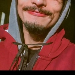 Foto de Vini Hot 18 ao vivo na webcam