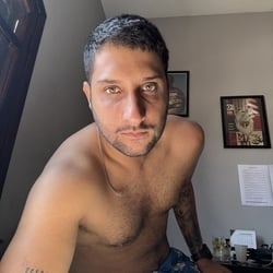 Foto de Vini Pio - videos sexo ao vivo Sexo ao Vivo