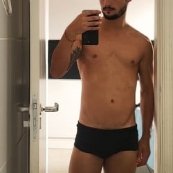 Foto de Vitor Caiçara - videos sexo ao vivo Sexo ao Vivo