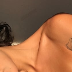 Foto de Vitoria 88 - videos sexo ao vivo Sexo ao Vivo