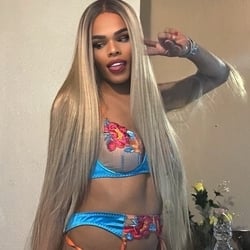 Foto de Vitória Evans ao vivo na webcam