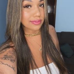 Foto de Vivi Qnt ao vivo na webcam