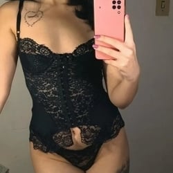 Foto de Vivioletinh4 ao vivo na webcam