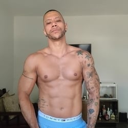 Foto de Warrior Boy ao vivo na webcam