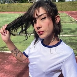 Foto de Yameii ao vivo na webcam