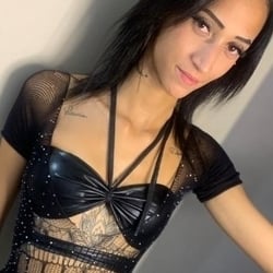 Foto de Yara Luz ao vivo na webcam