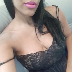 Foto de Yara Morena ao vivo na webcam
