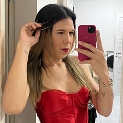 Foto de Yasmin T ao vivo na webcam