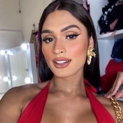 Foto de Yennefer P ao vivo na webcam