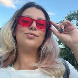 Foto de Ysis 97 ao vivo na webcam