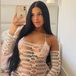 Foto de Yummy ao vivo na webcam