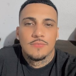 Foto de Yuri Machado ao vivo na webcam