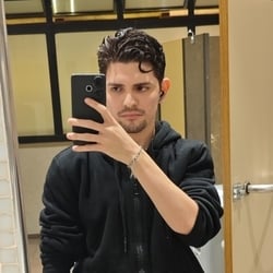 Foto de Yyyohan - videos sexo ao vivo Sexo ao Vivo