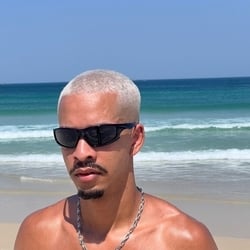 Foto de Zeus Sexxy ao vivo na webcam