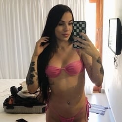 Foto de Zyra Ametista ao vivo na webcam